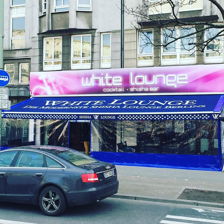 White Lounge